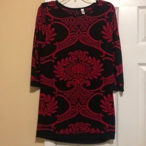 Lovely red & black lighweight sweater/tunic